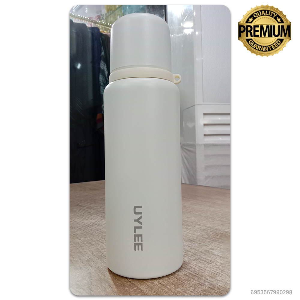 700ml Stainless Steel Insulated Water Bottle | Double Wall Thermos Flask for Hot & Cold Drinks | Leak Proof Sports Water Bottle for Gym, Office & School